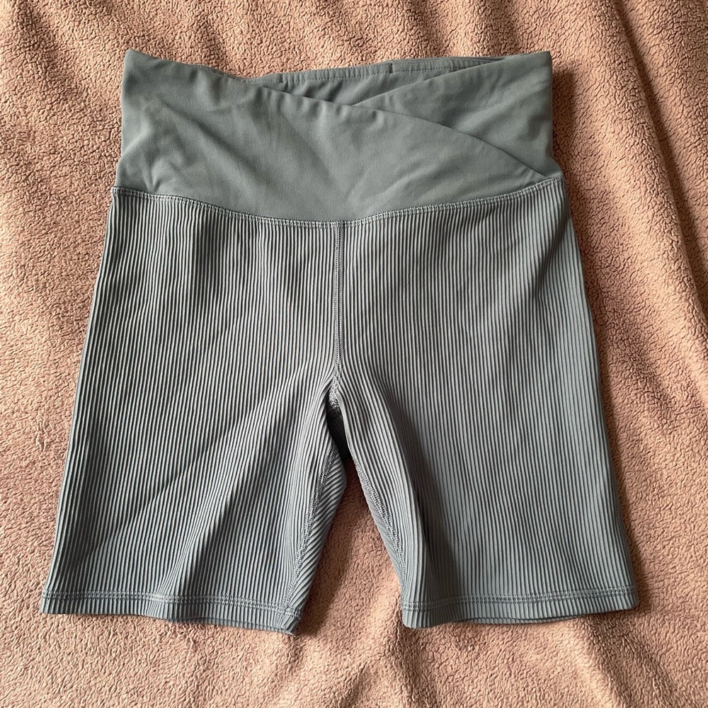 Athleta ribbed biker shorts